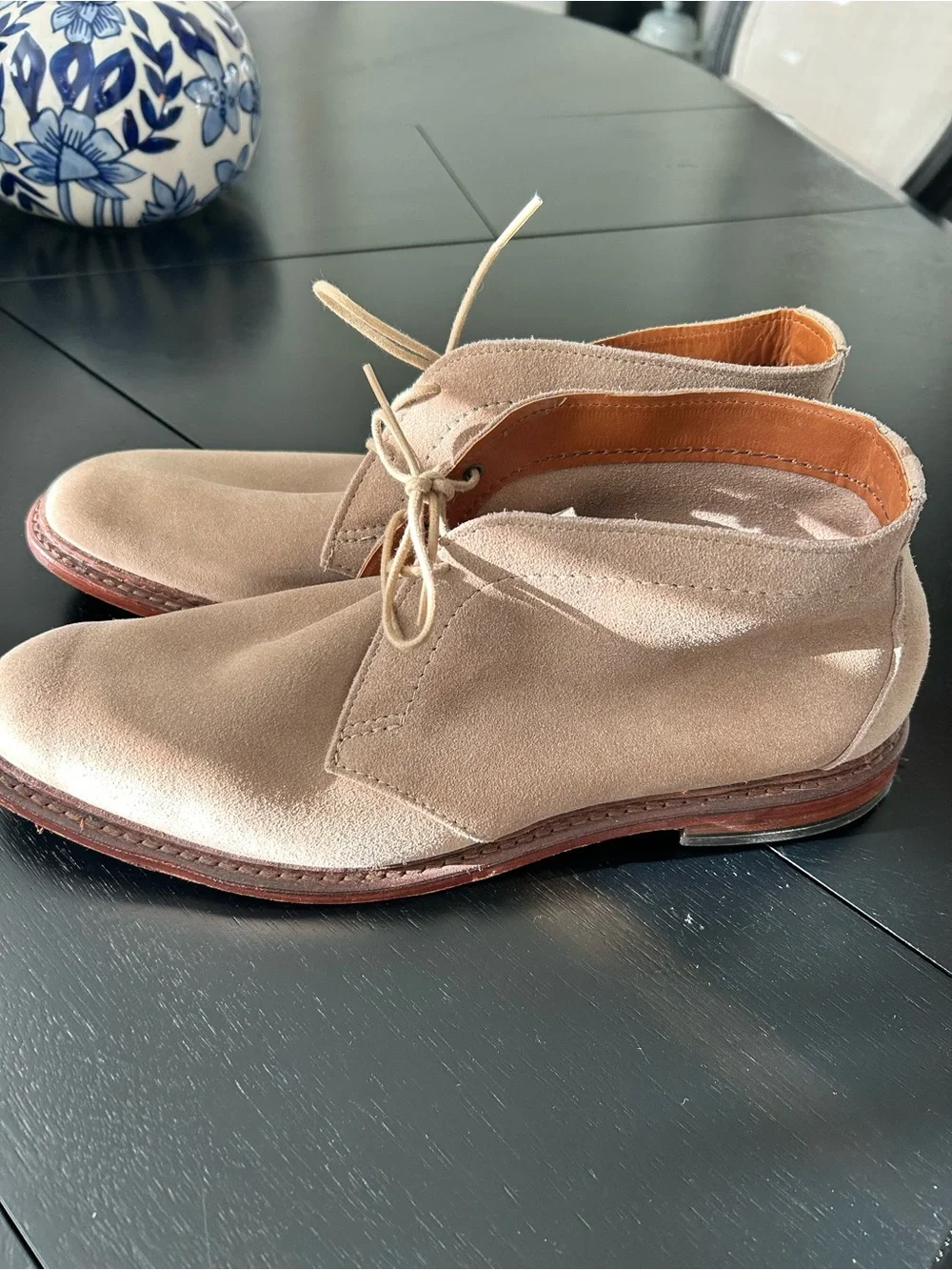 Allen Edmonds suede chukka